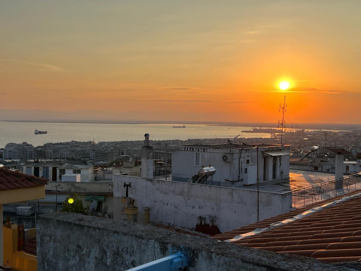 Sunset Apartment Thessaloniki Exterior foto